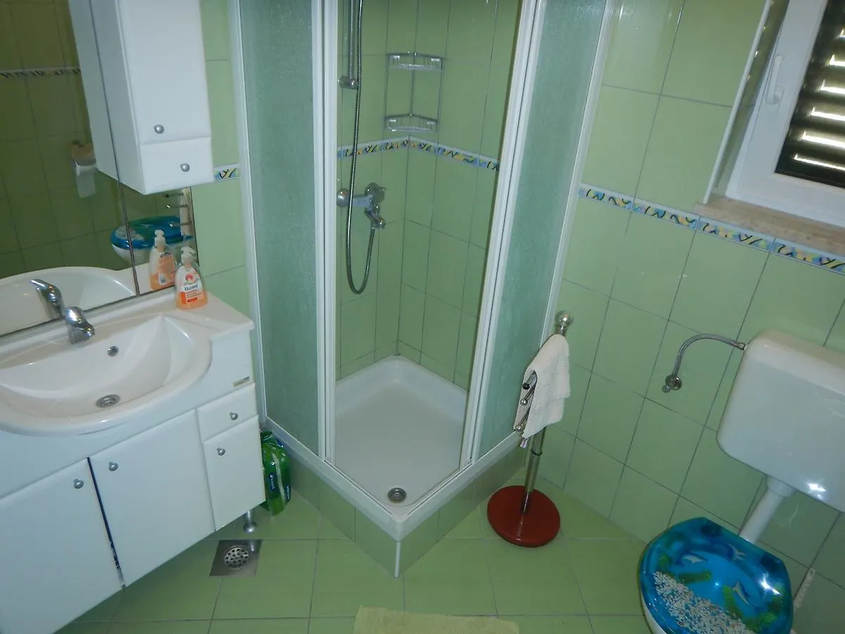 Apartments Val'S Osljak Preko 0*,  Croazia
